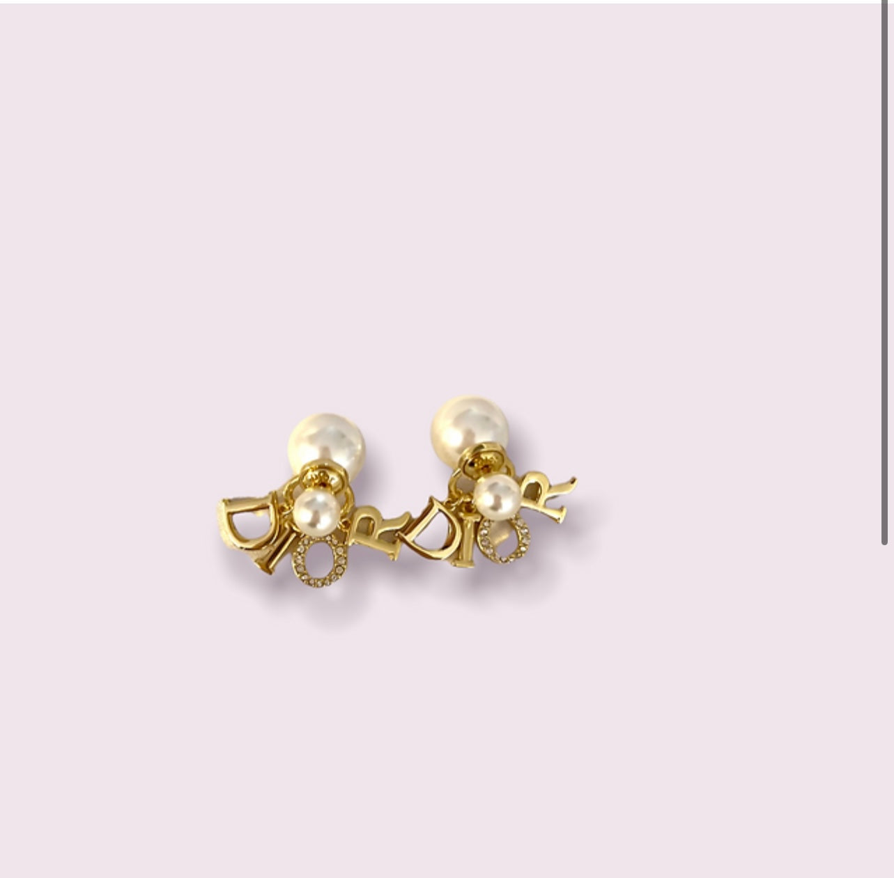 CD Gold Pearl Earrings